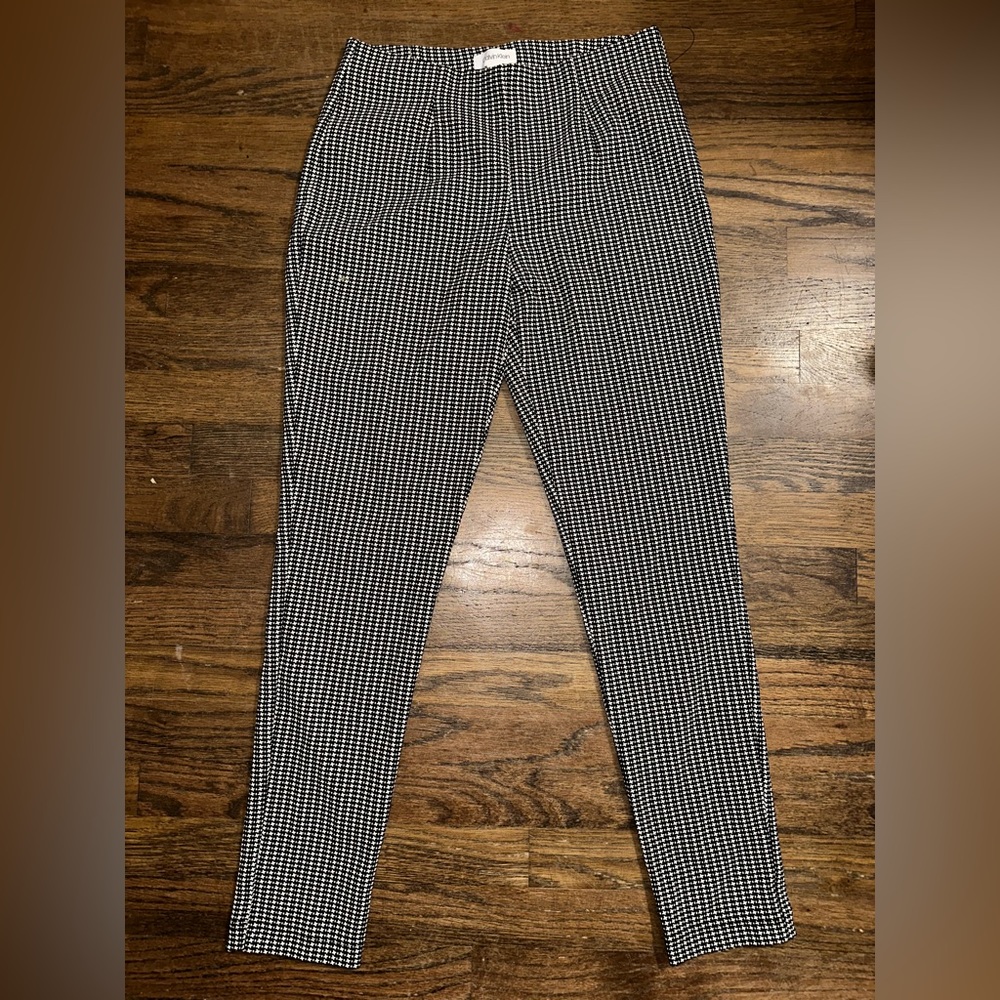 Calvin Klein, patterned pants, size 6, barely worn